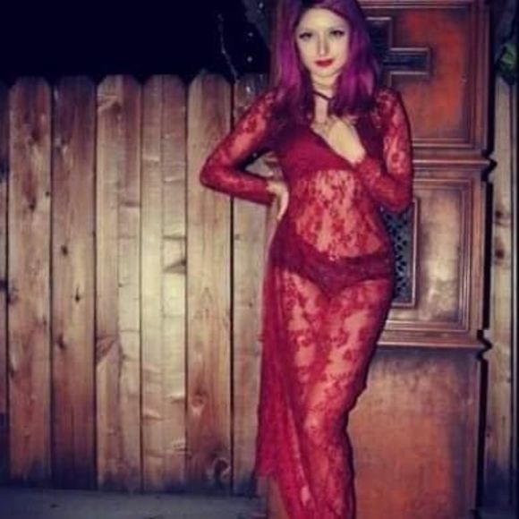 Meet your Posher, Cassie - Picture 1 of 1